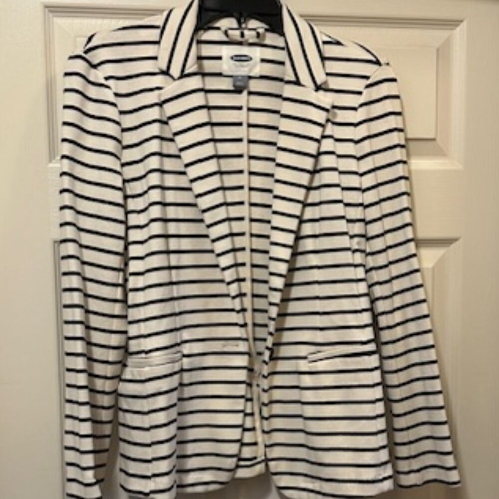 Old Navy Black and White Blazer NWOT